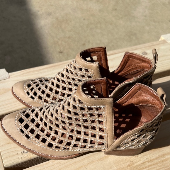Jeffrey Campbell Beige Cutout Ankle Booties - Picture 2 of 6